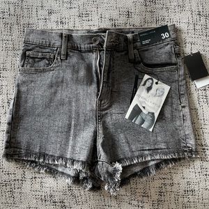 Kendall & Kylie high waisted jean shorts (new)